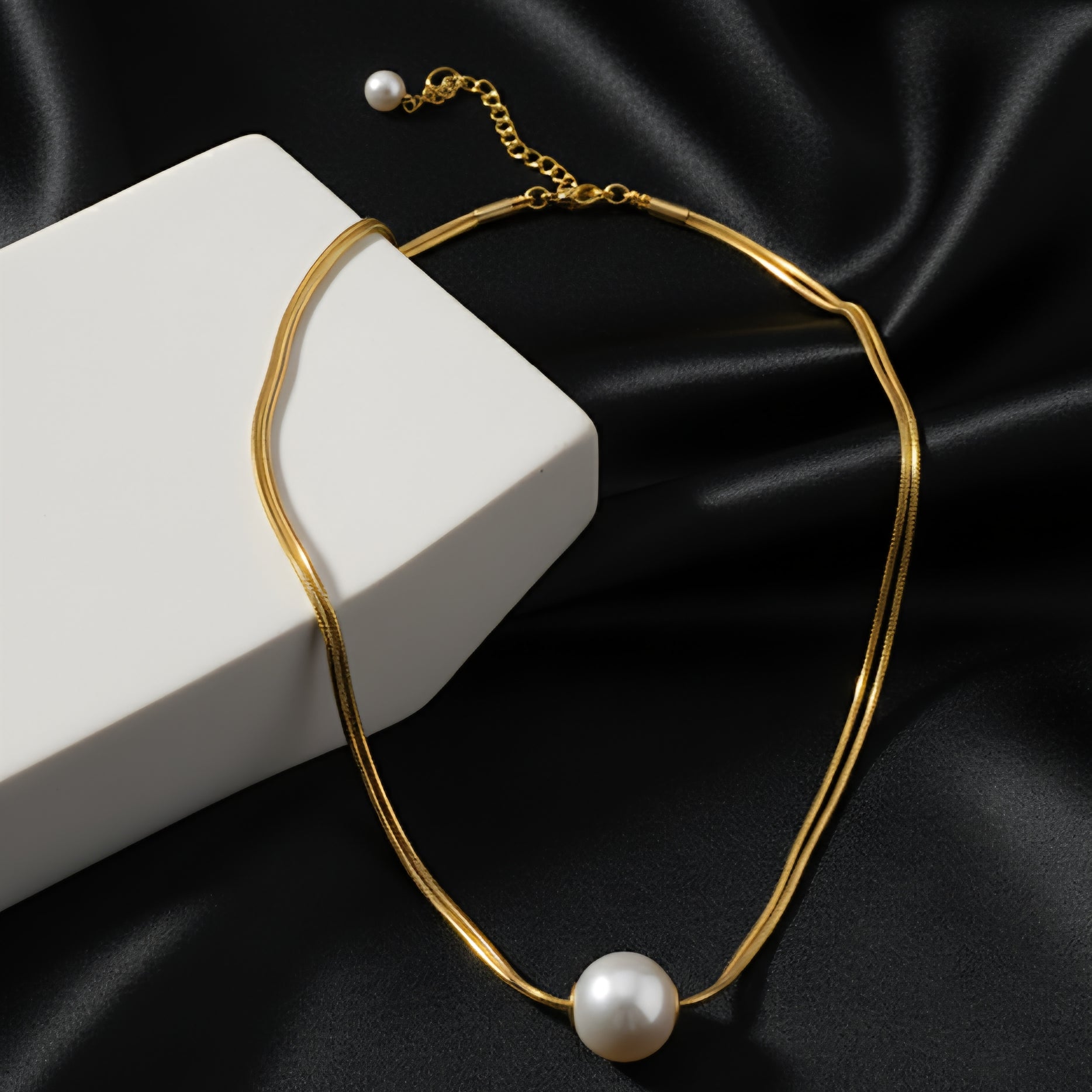 Pearl Pendant Necklace