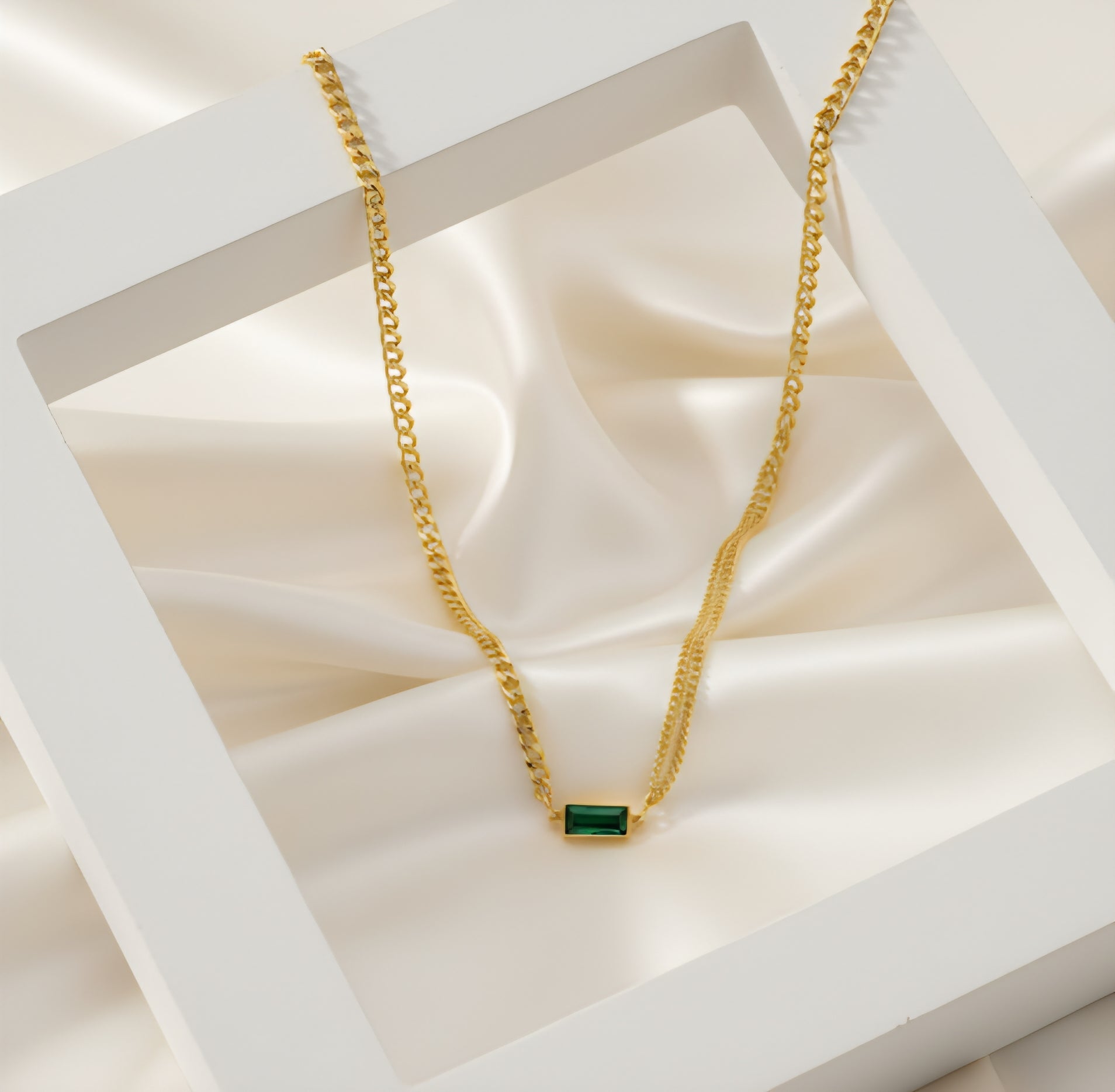 Emerald Rectangle Pendant