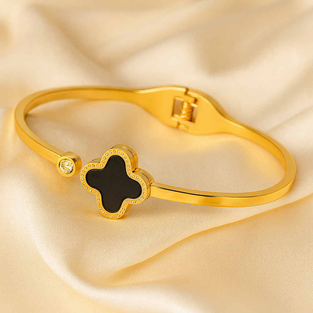 Noir Clover Cuff