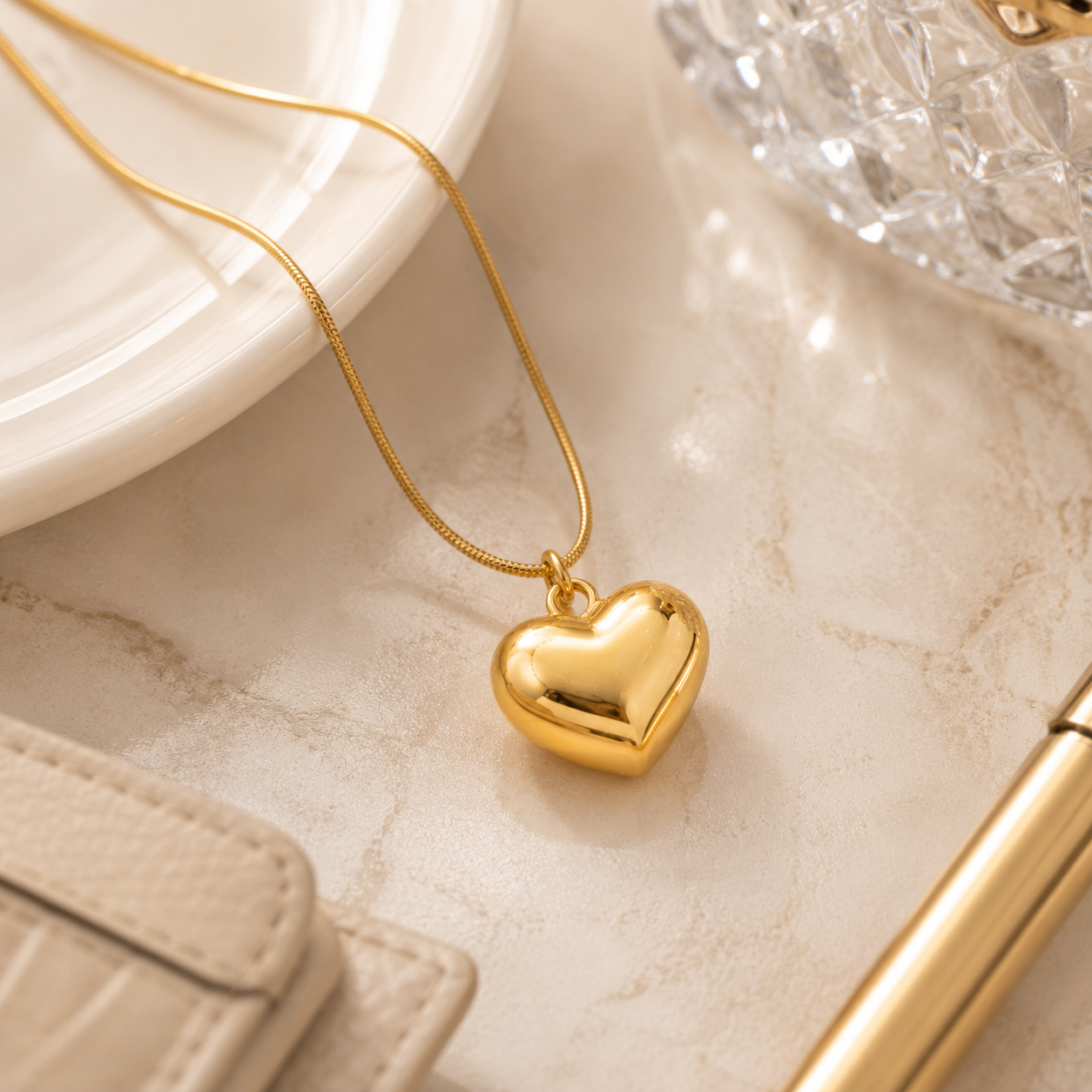Glossy Heart Pendant